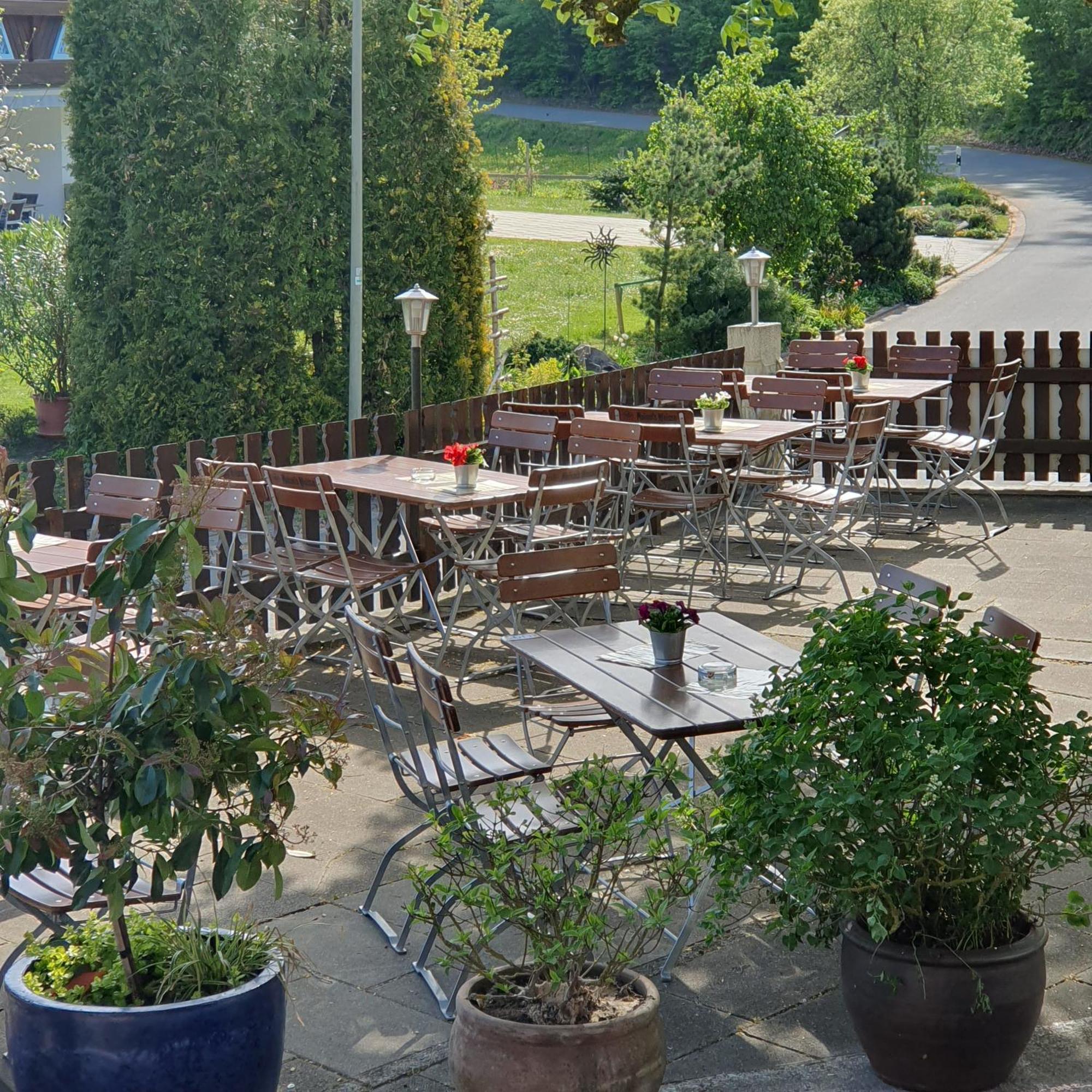 Gasthof Zur Burgruine Pottenstein Exterior foto